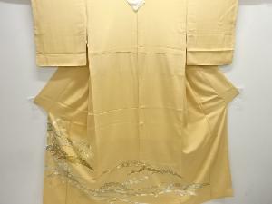 未使用品　仕立て上がり　作家物　金彩友禅　雪芝に宝尽くし模様刺繍一つ紋色留袖